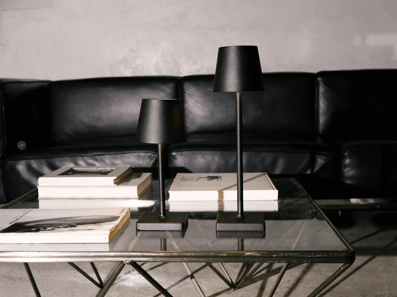 Draadlozel-lamp-zwart