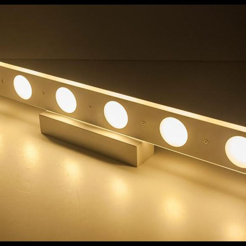 LumaVista LED-Wandleuchte - Moderne weiße Beleuchtung