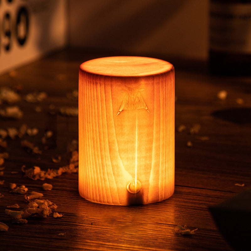 HolzGlow – Moderne LED-Tischlampe mit Akku & Touch, Schlafzimmer
