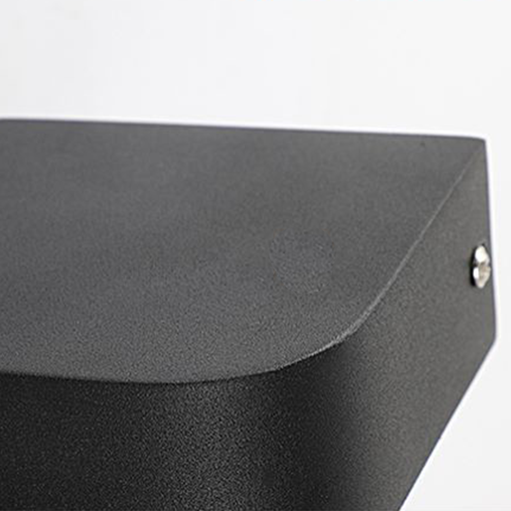 LunaStellar LED-Spiegelwandleuchte - Modernes Design in Schwarz/Weiß