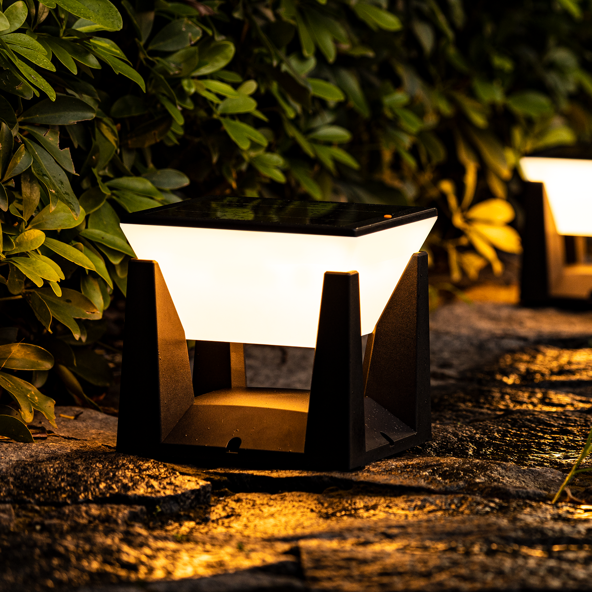SolaWege LED Wegleuchte – Solar Außenlampe Schwarz für Garten
