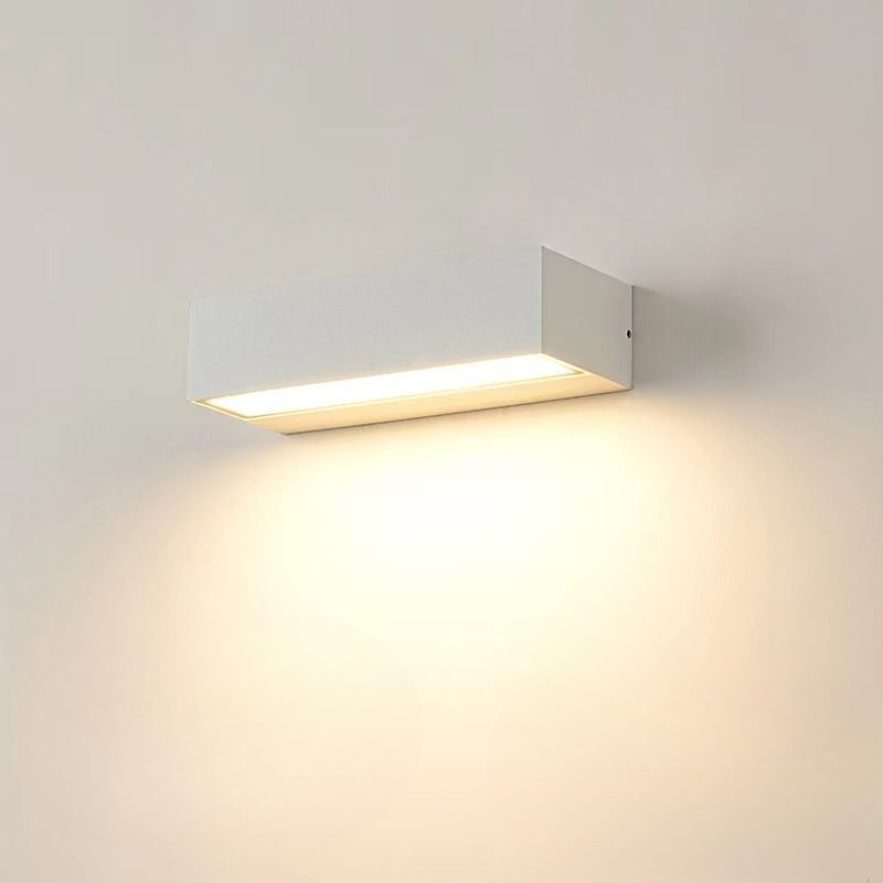 LineaLicht – Moderne LED-Wandleuchte für das Badezimmer