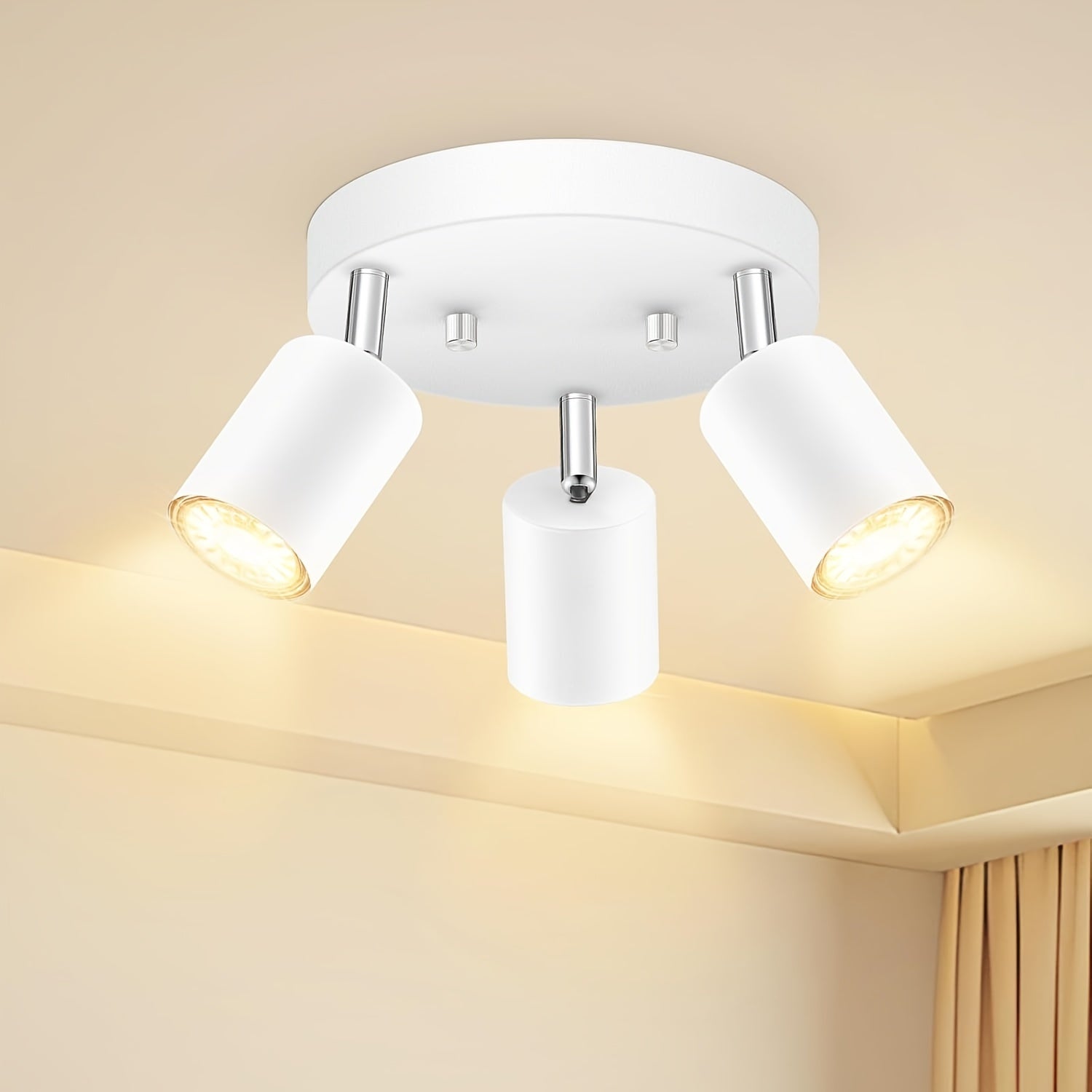 IllumiTurn - 3-Licht-Deckenstrahler mit verstellbaren Köpfen