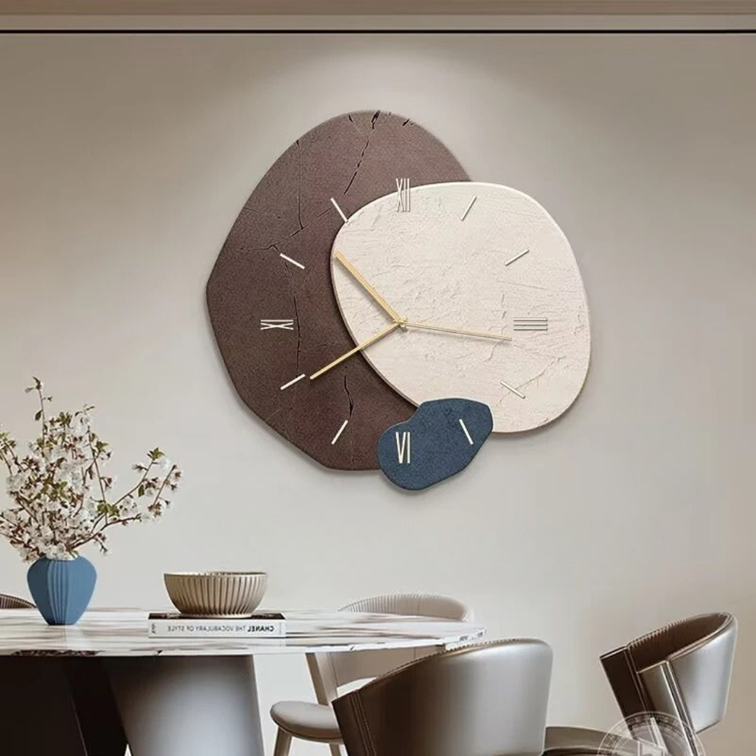 LunaTime – Wanduhr mit LED-Akzent, Holzfinish, Natur, Wohnzimmer
