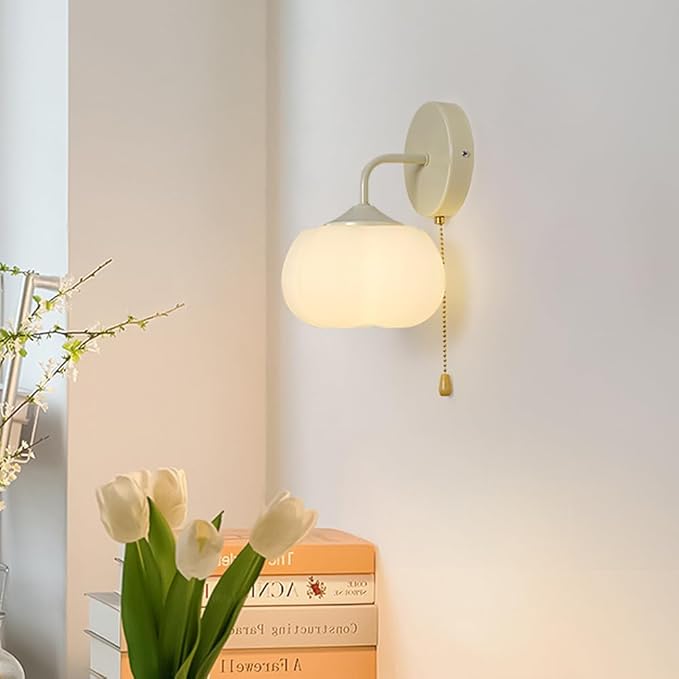 ModernAura LED Wandleuchte mit Zugschalter - Weiß oder Grün für Schlafzimmer und Wohnzimmer