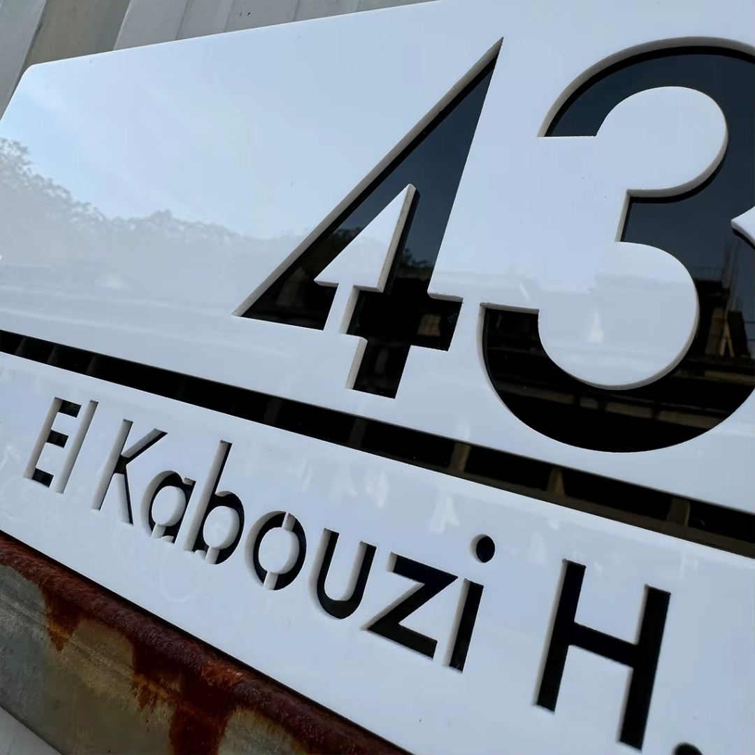 Acryl Hausnummernschild Modern Außen Wetterfest für Fassade und Hauseingang Anthrazit 3D Optik