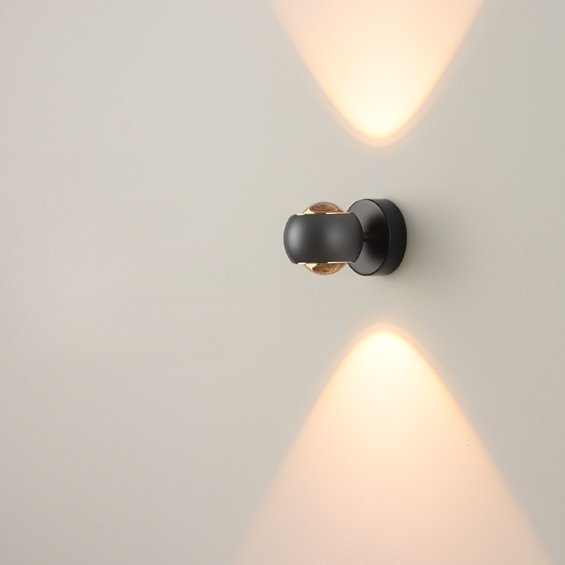 RayVera LED-Wandleuchte – Minimalistisches Design in Schwarz & Gold
