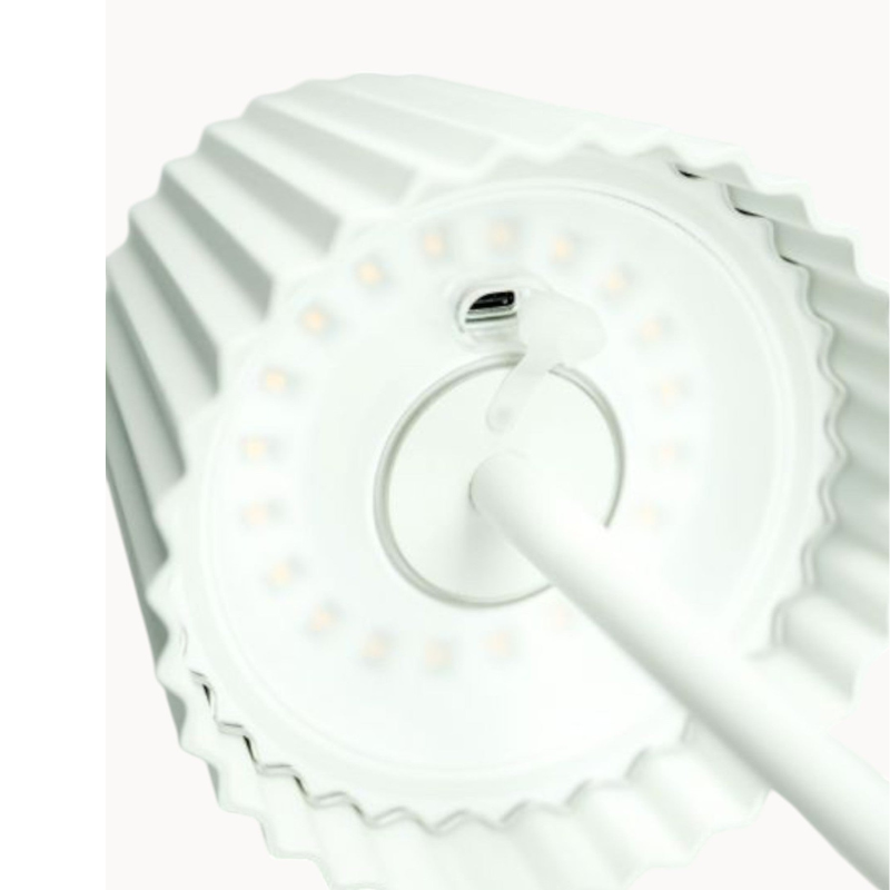 LumiPort - Kabellose LED-Tischleuchte mit USB-Ladefunktion