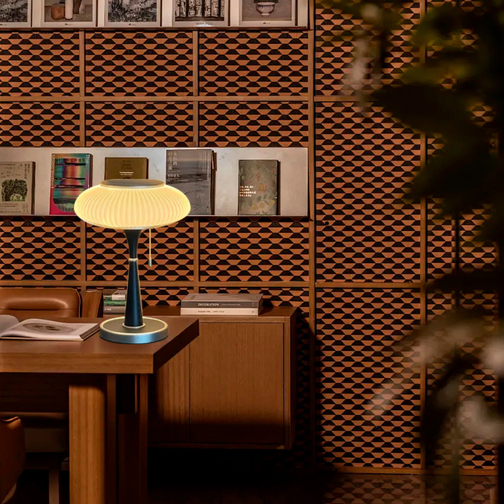 Minimalistische Tischlampe in Pilzform – LED – Dimmbar – Schlafzimmer