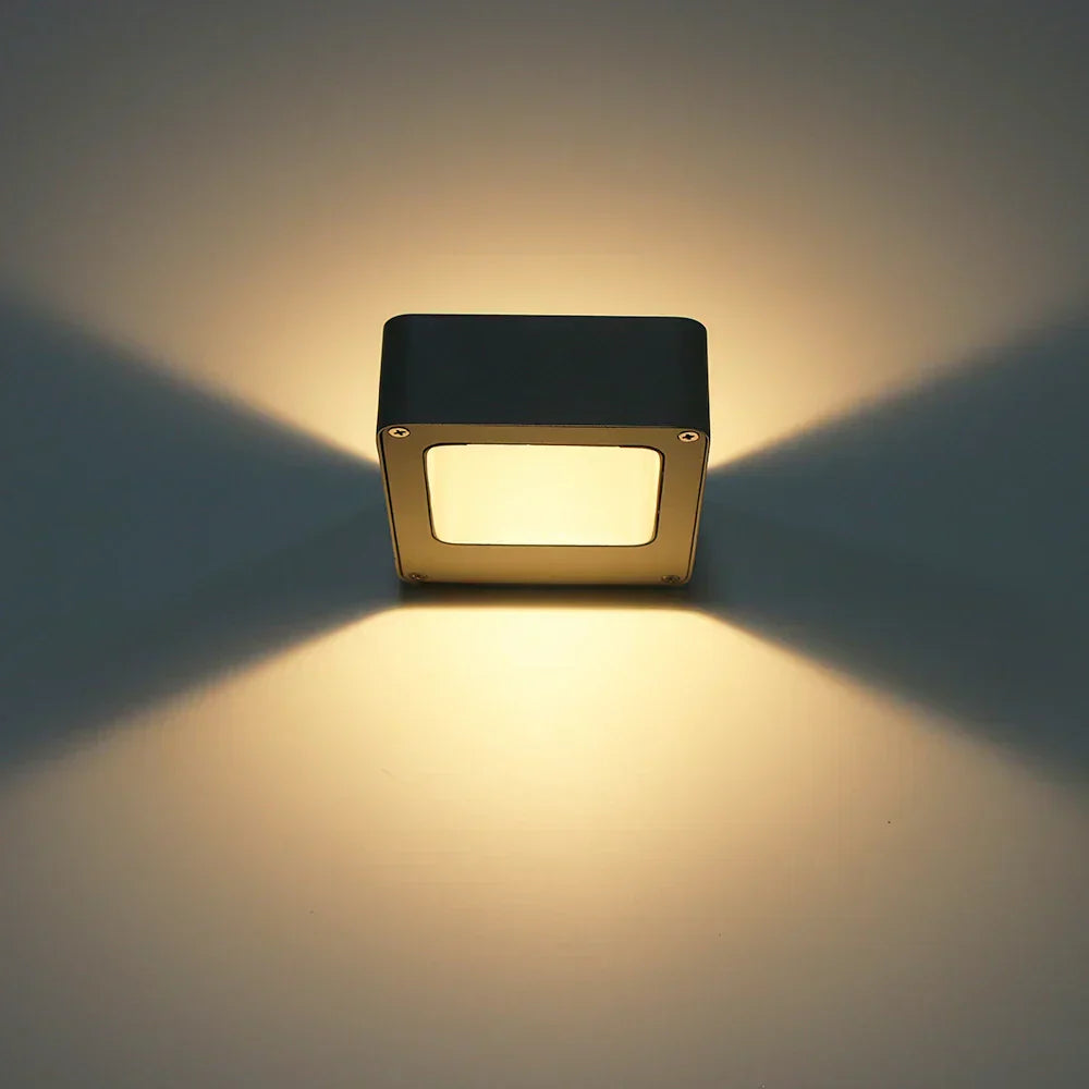 AquaBrilliance - LED Wasserdichte Außenlampe