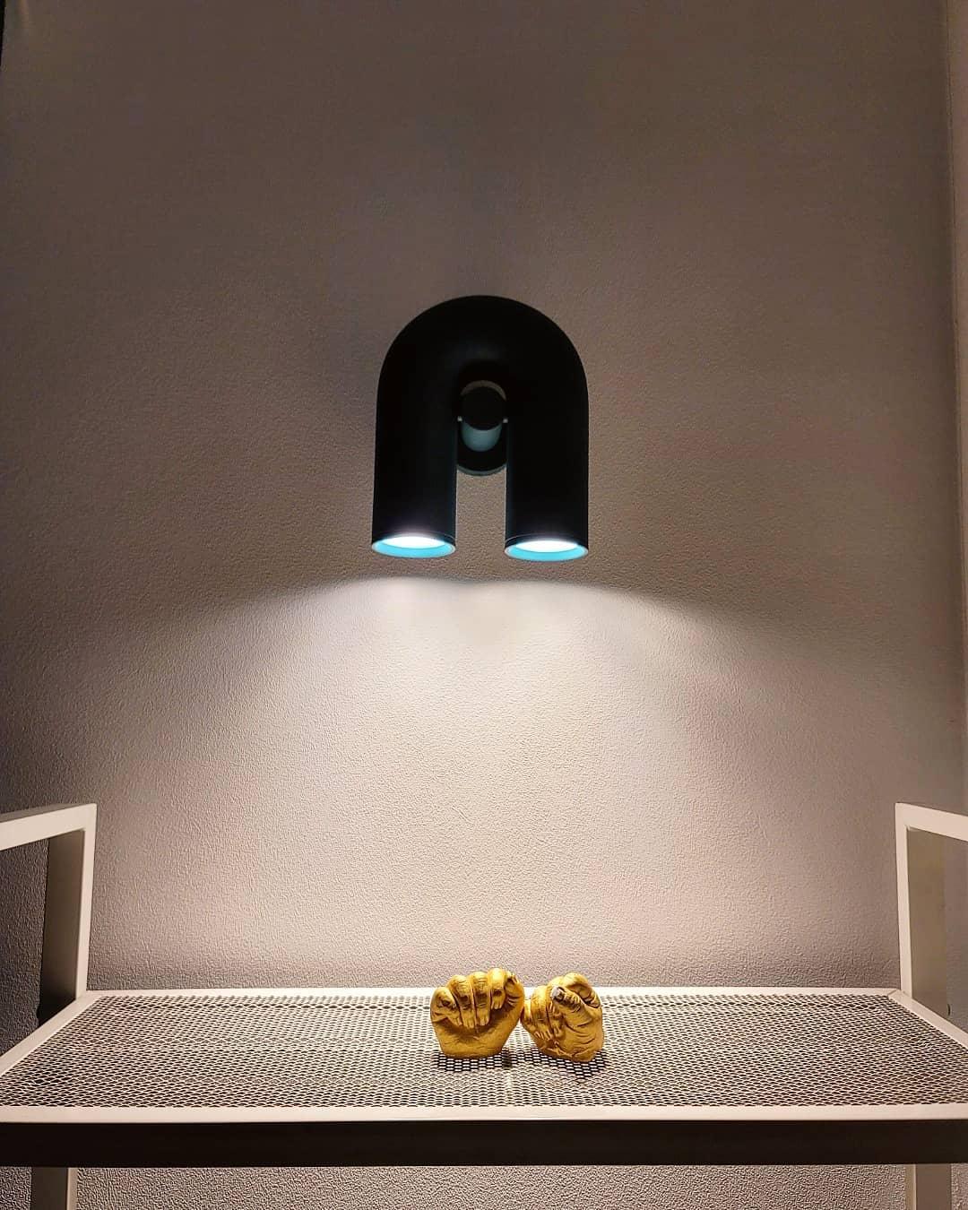 LumaCirkus – Moderne LED Wandleuchte Schwarz Stilvoll für Terrasse