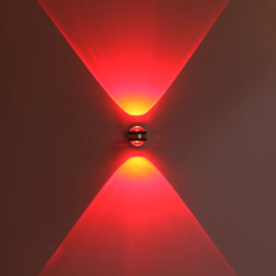 ColorGlow LED-Kristall-Wandleuchte - Luxuriöses Design mit energieeffizientem Licht für den Wohnbereich