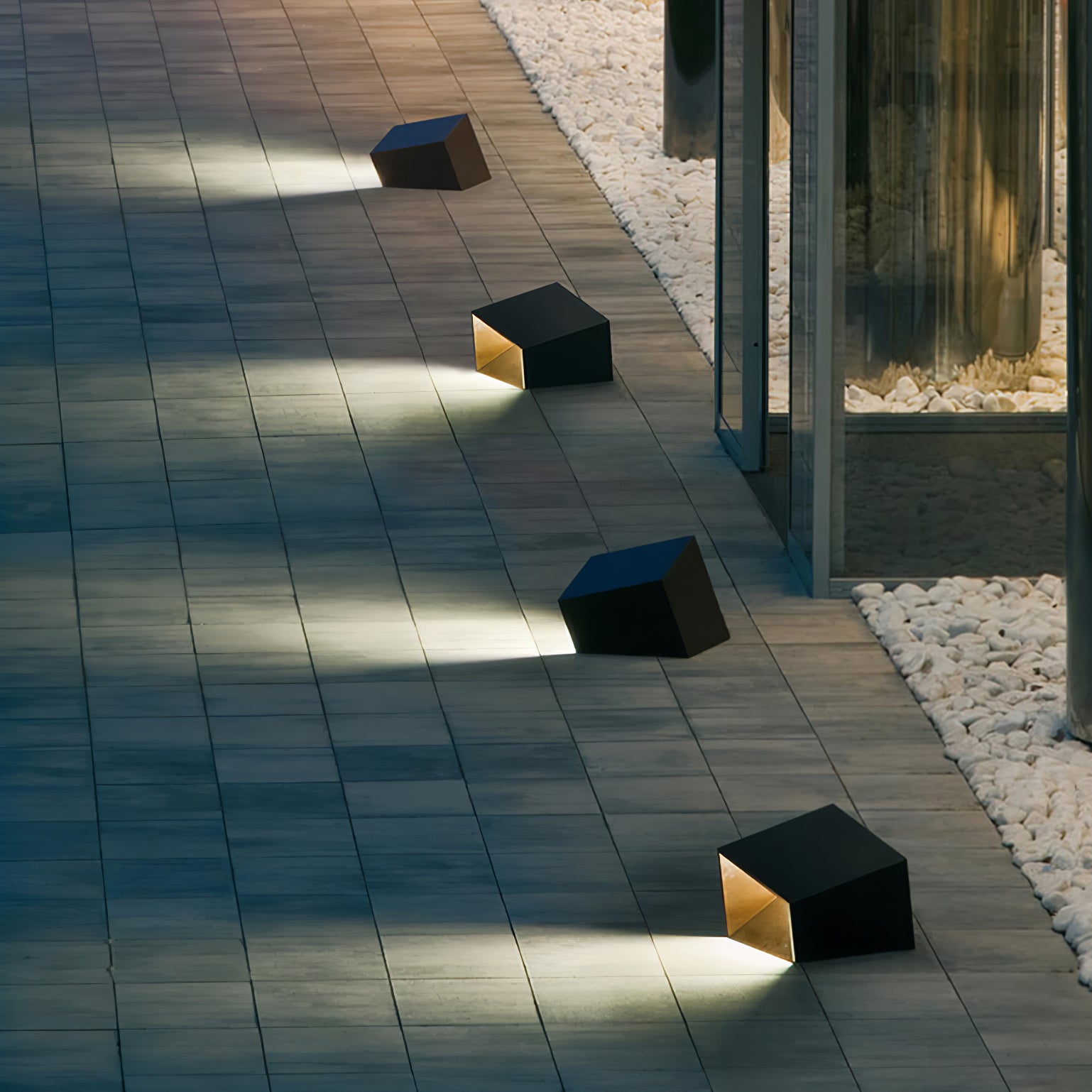 LumoCube Solar Gartenleuchte Modern LED Würfel Design Schwarz für Terrasse