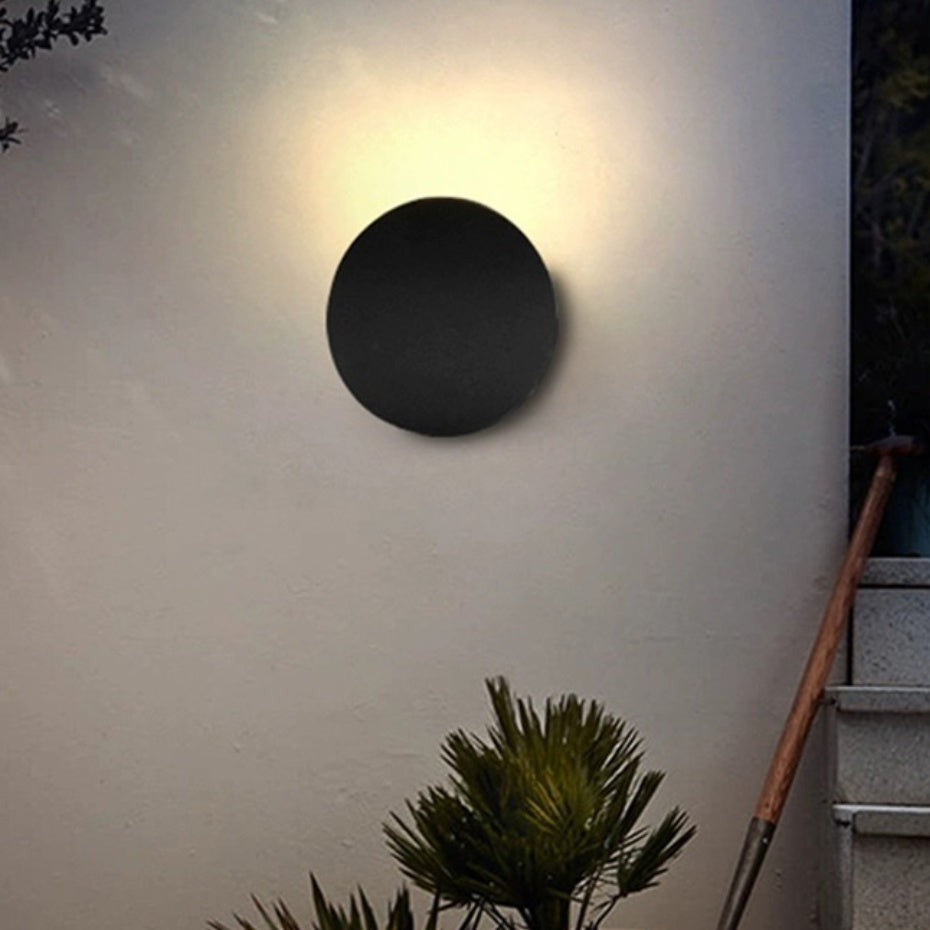 Aluminium Disc LED Wandleuchte - Minimalistisches Design für elegante Beleuchtung