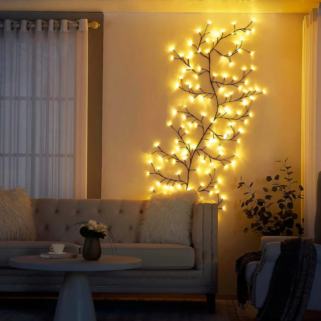 SakuraGlow Wandleuchte Floral LED Warmlicht Gold für Flur