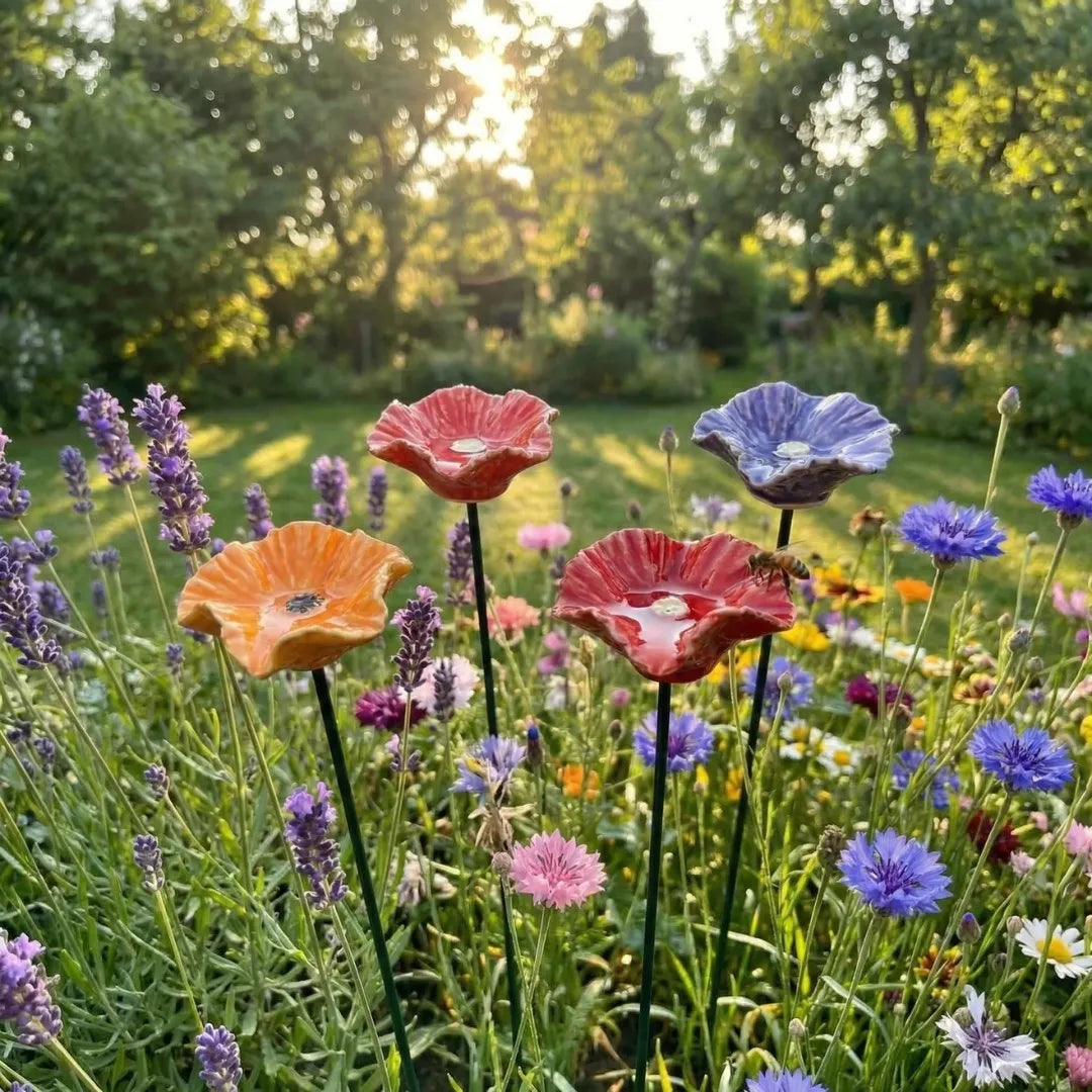 Garten Dekoration | Handgefertigte Wetterfeste Keramik-Bienenblüten, 4er-Set 3