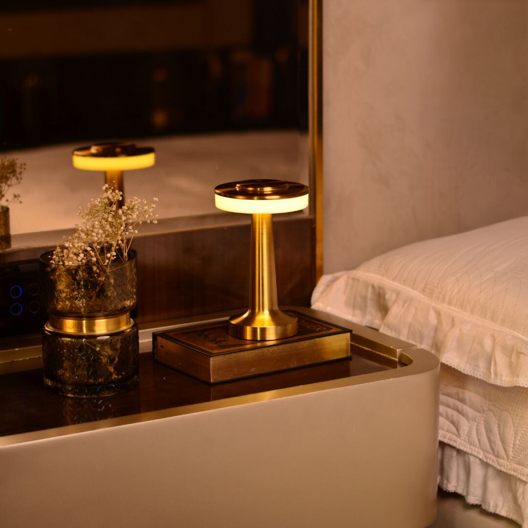 Aurelia - Kabellose Designleuchte