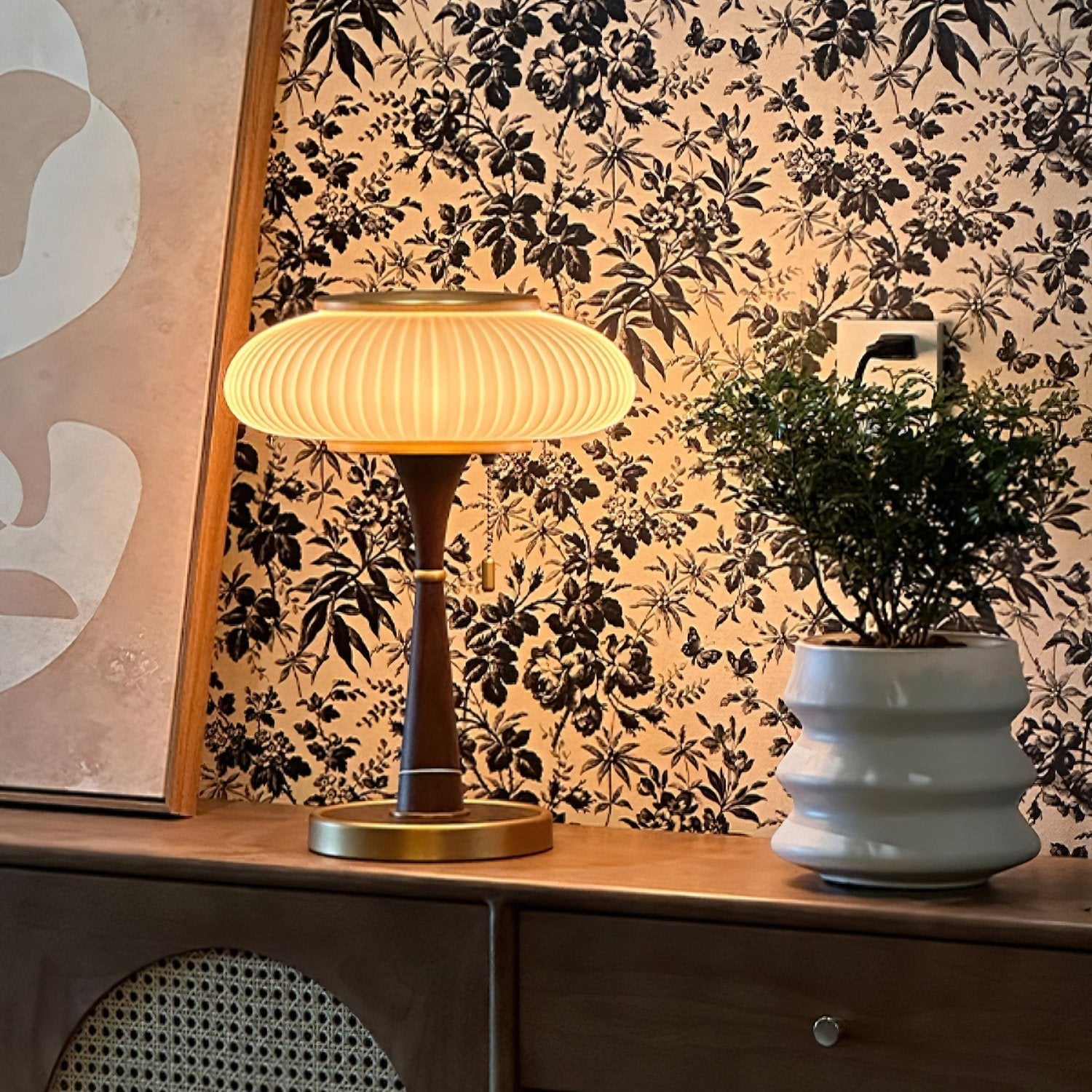 LumoShroom Vintage LED-Tischlampe – Dimmbar Holzoptik fürs Wohnzimmer