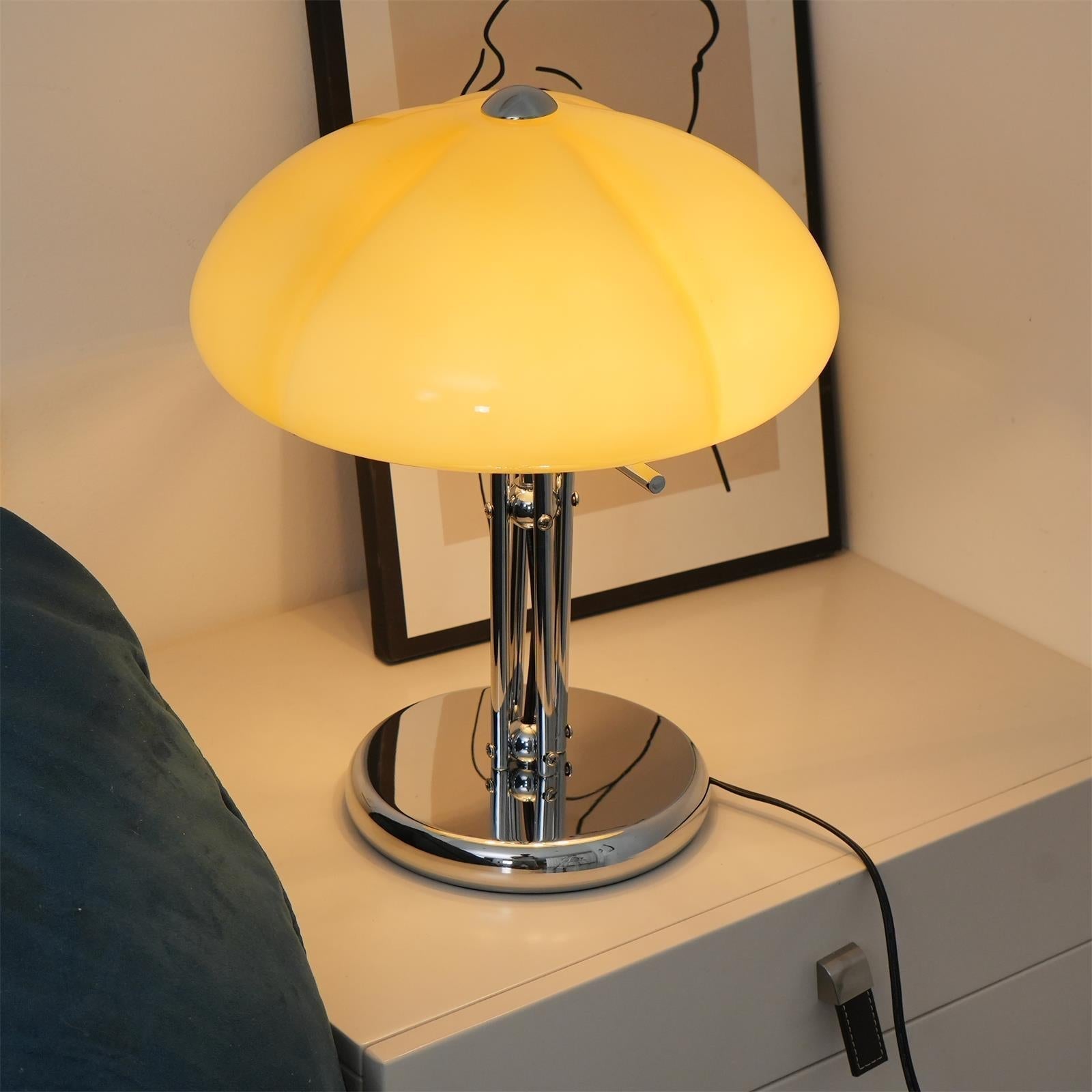 MushGlow Bauhaus Tischlampe – Modernes Pilzdesign Dimmbar Weiß Wohnzimmer
