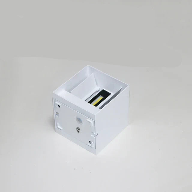 AquaShield Wandlampe Modern LED IP65 Schwarz für Garten & Terrasse