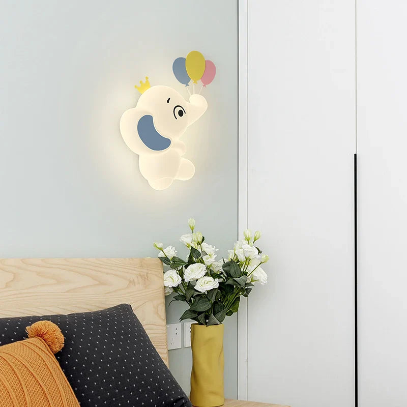 ElephantGlow LED Wandlampe - Elefantenform mit einstellbarer Beleuchtung für Kinderzimmer