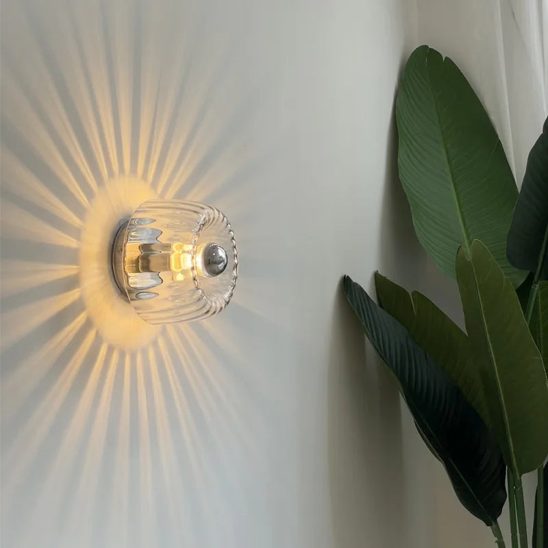 LumiGlaze – Zeitgemäßes Glas-Wandlampendesign