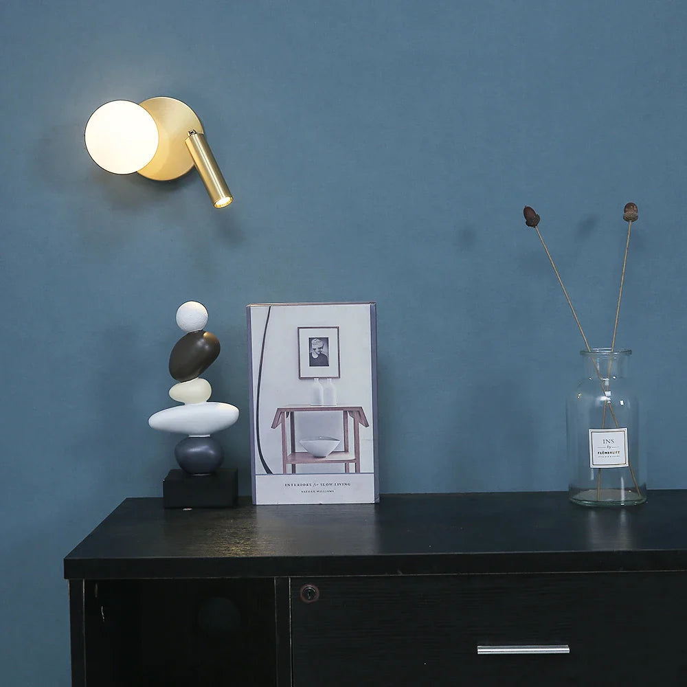 NordicRadiance LED-Wandleuchte - skandinavisches Design mit drehbarem Kopf für Schlafzimmer oder Wohnzimmer