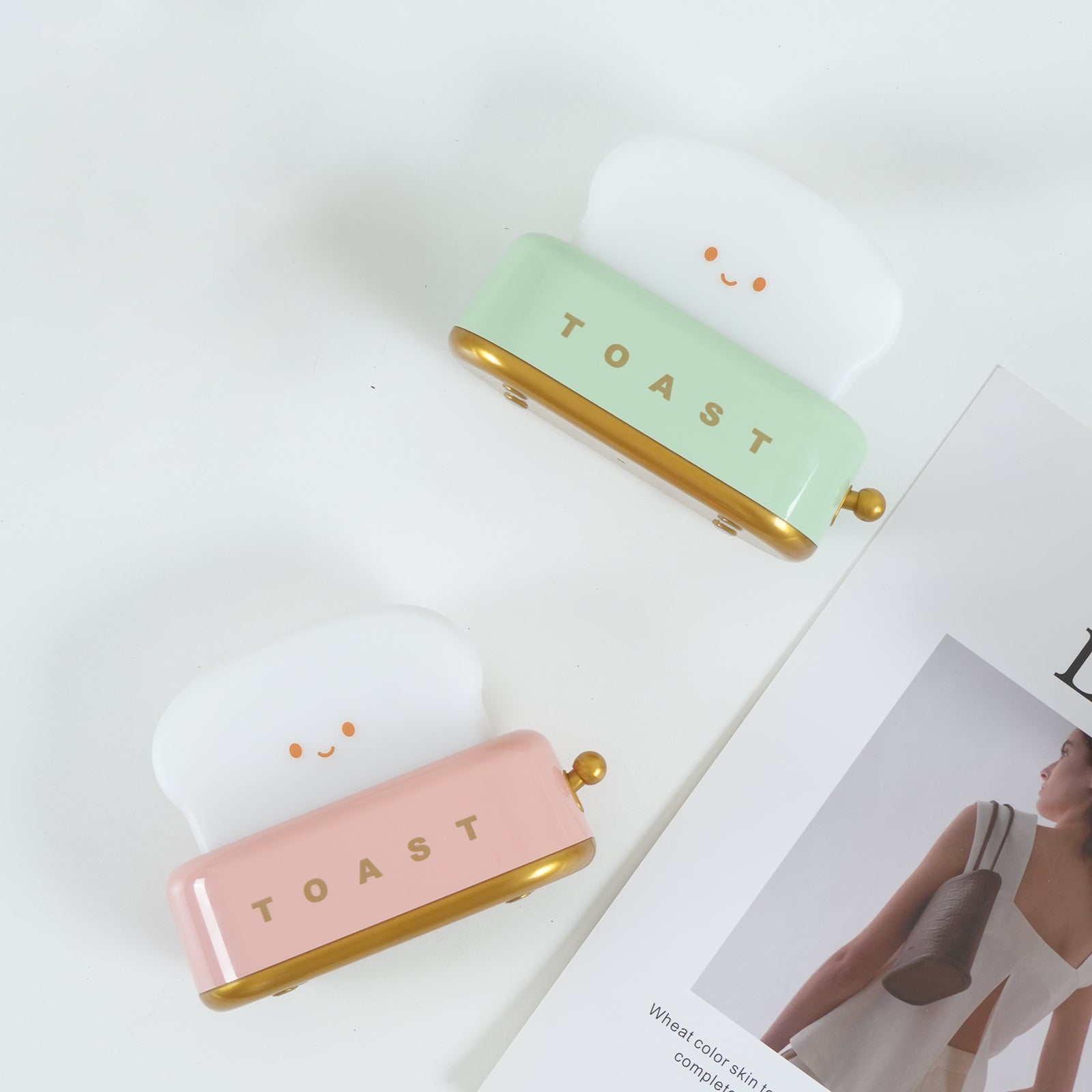 GlowToast Modern LED Tischlampe – Akku Weiß Terrasse