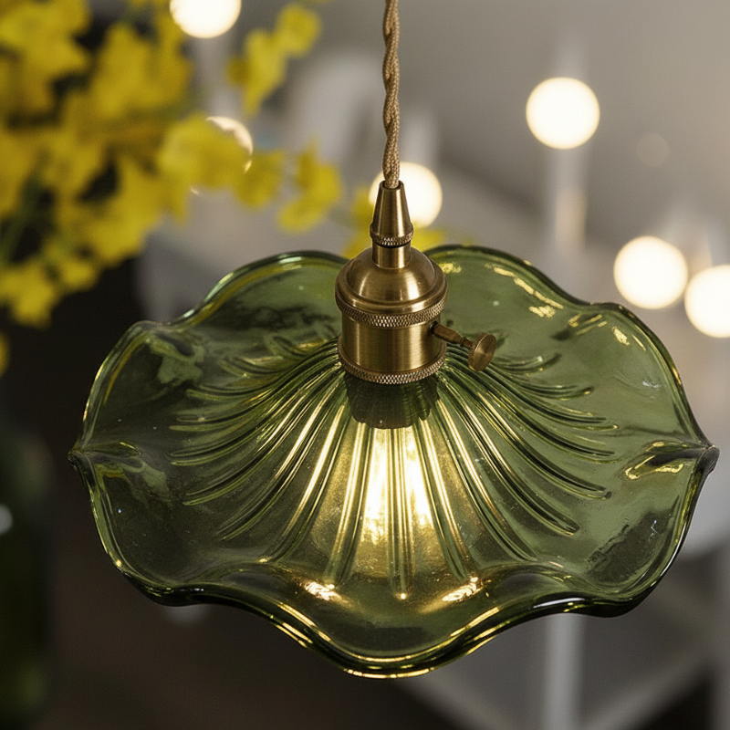 Tropical Bloom Pendelleuchte aus Glas & Messing