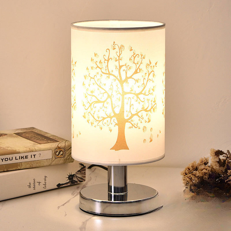 ClearGlow - Moderne weiße Lampe mit Holzsockel