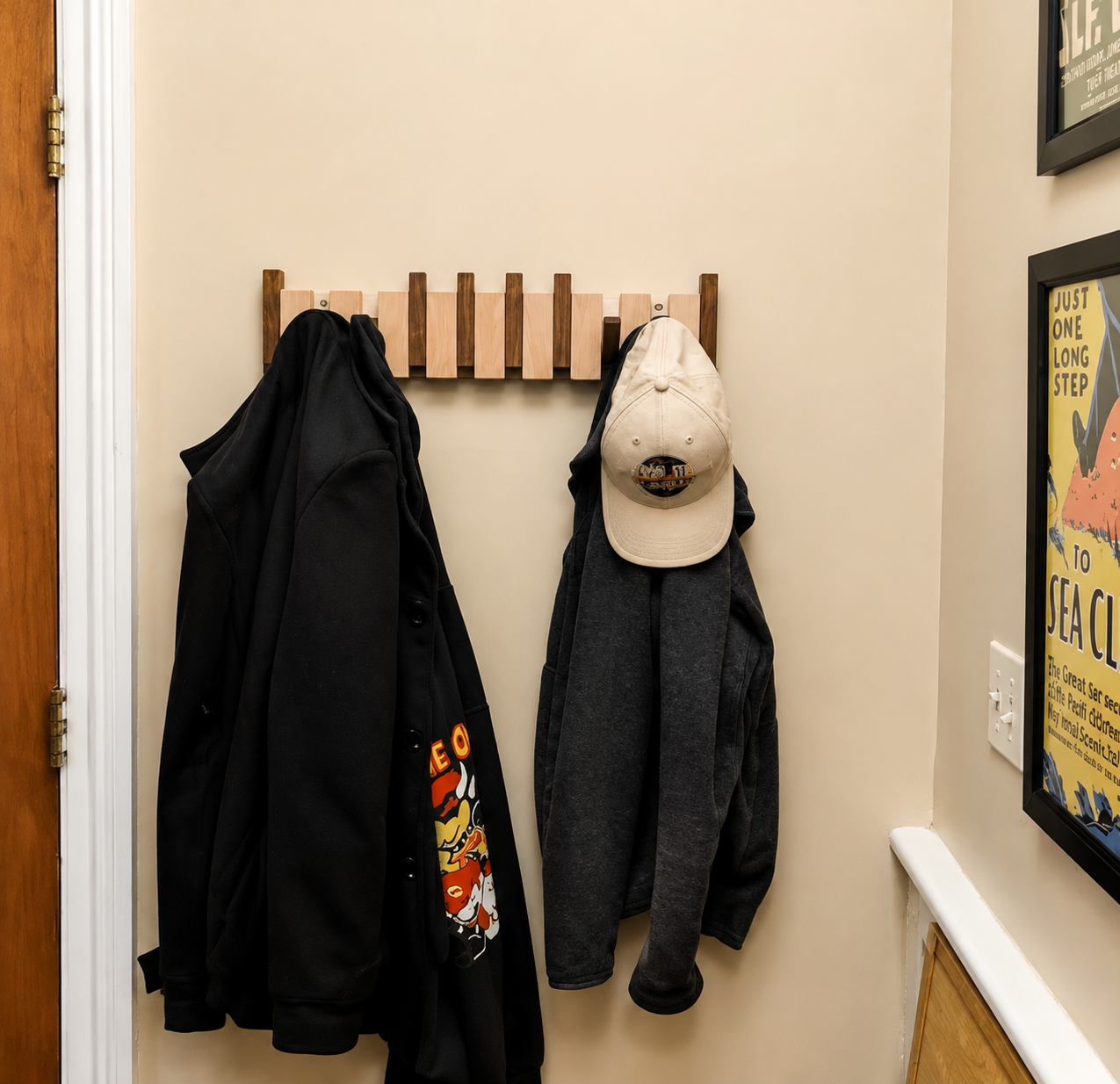 Wandgarderobe | Massives Holz, Klavier-inspiriertes Design 5