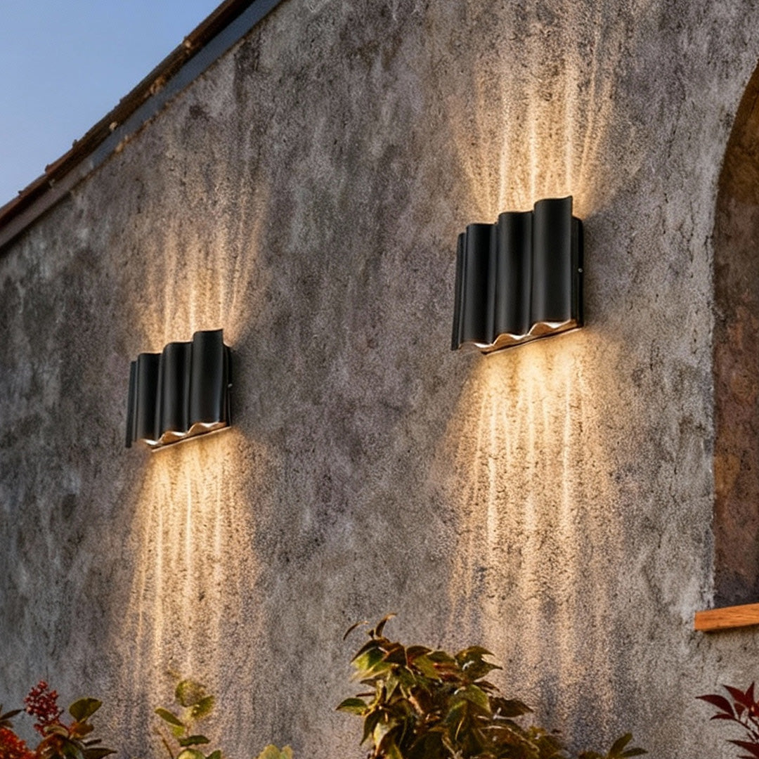 Wandleuchte | Gewelltes Aluminium, LED Up-Down-Beleuchtung 4
