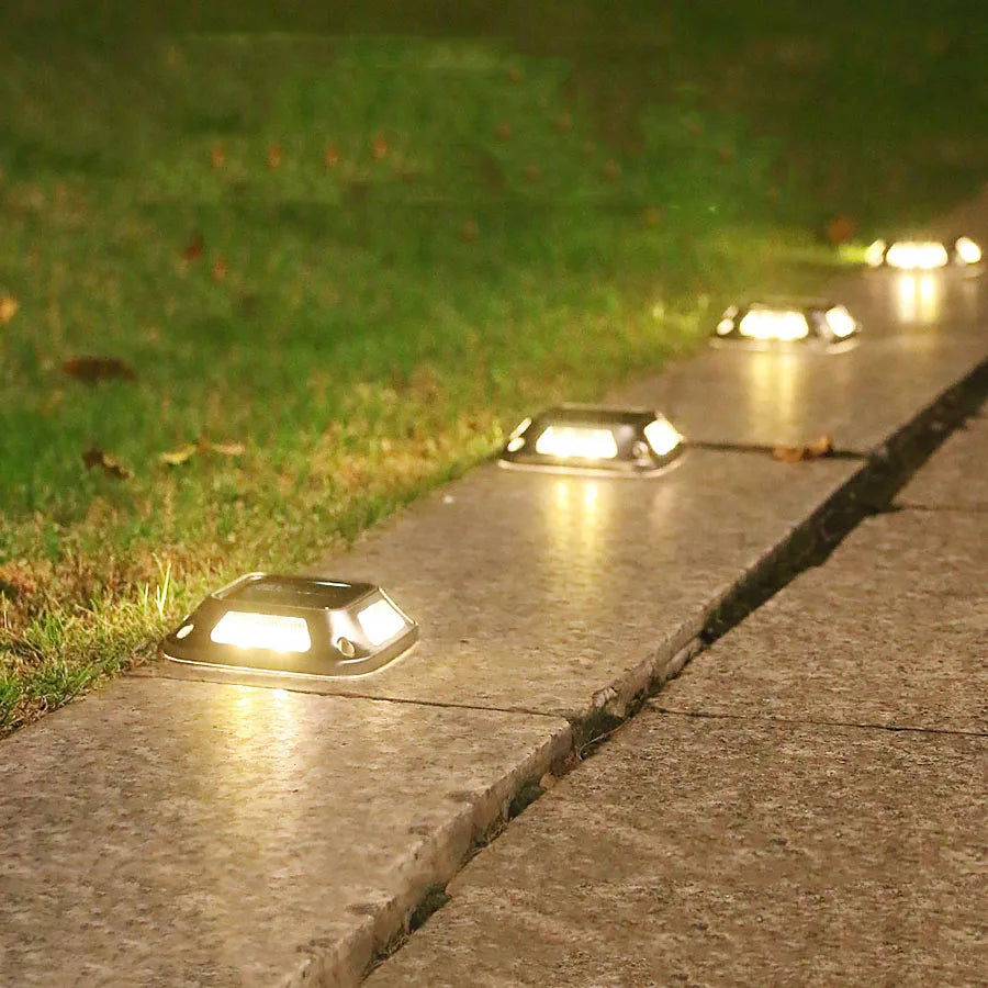 PathLume – Wasserdichte LED-Solar-Wegbeleuchtung
