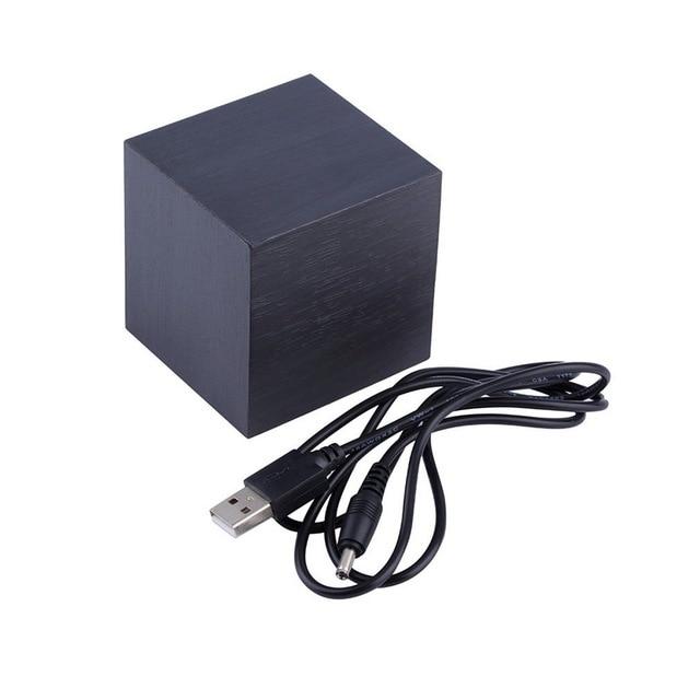 Digitaler LED-Wecker mit Temperaturanzeige