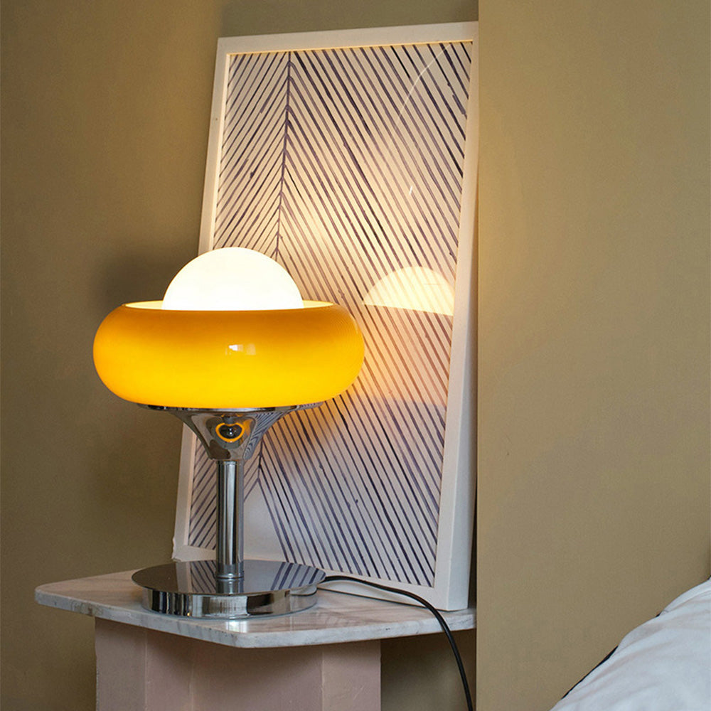 RetroGlow Bauhaus Tischlampe – Glas Gelb Warmlicht fürs Wohnzimmer