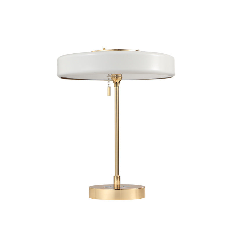 Retro Tischlampe im Nordic Stil – LED – Warmes Licht – Wohnzimmer