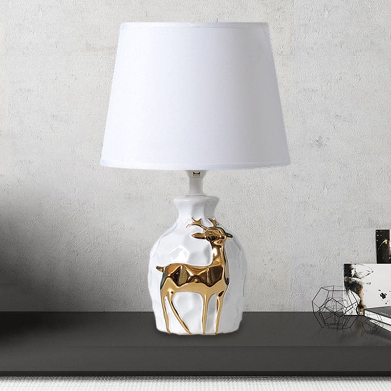 DeerVase Tischlampe Landhausstil Keramikfuß Beige Wohnzimmer