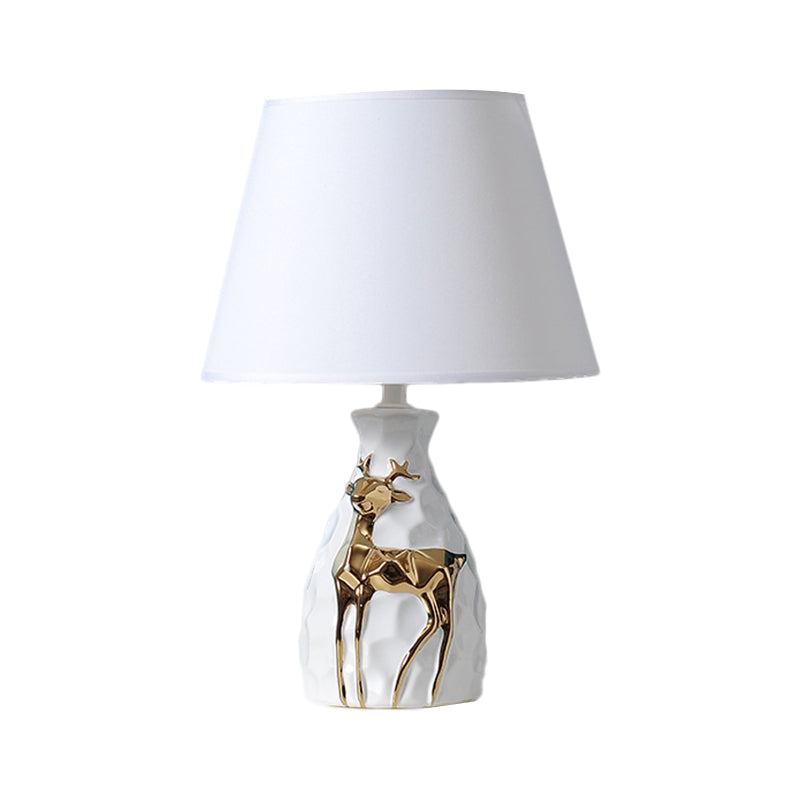 DeerVase Tischlampe Landhausstil Keramikfuß Beige Wohnzimmer