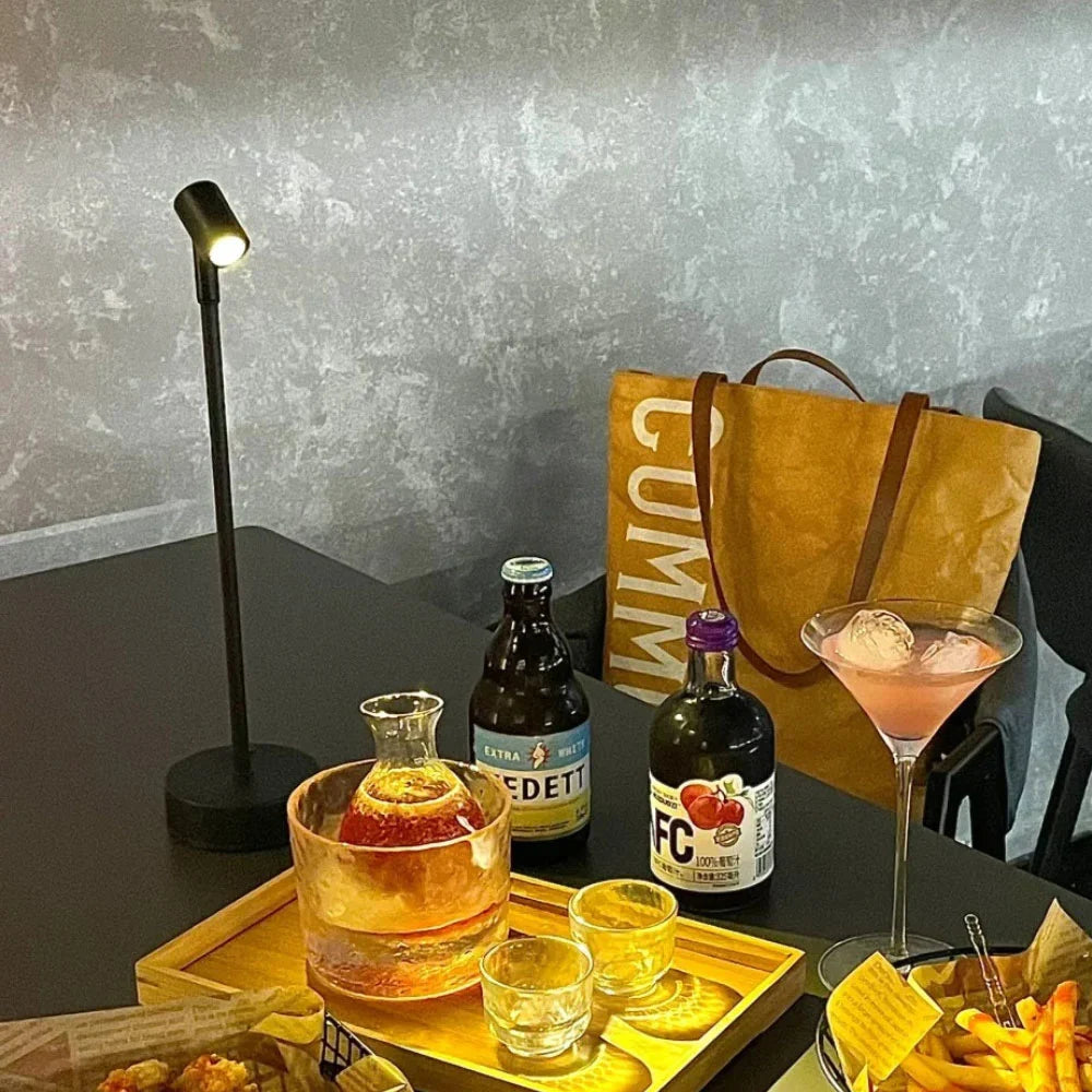 LumoLite Design-Tischlampe LED dimmbar schwarz fürs Büro