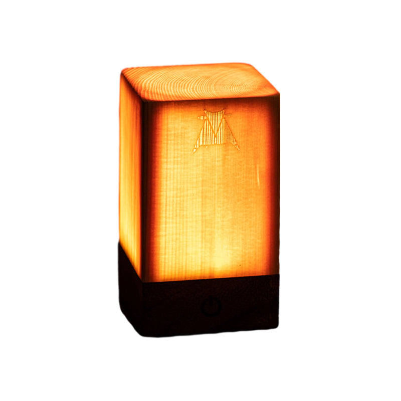 HolzGlow – Moderne LED-Tischlampe mit Akku & Touch, Schlafzimmer