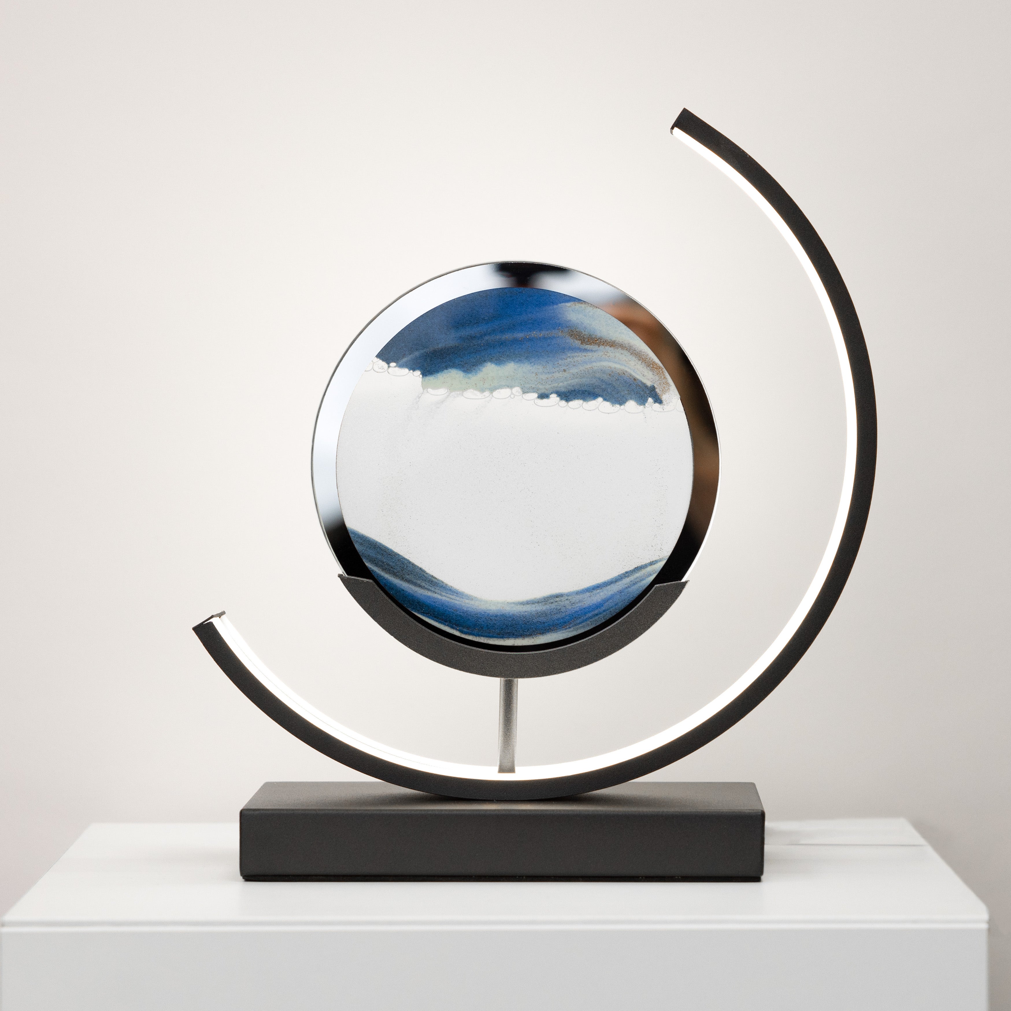 EvoLight - Moderne LED-Tischleuchte mit dimmbarer Beleuchtung und schlankem Design