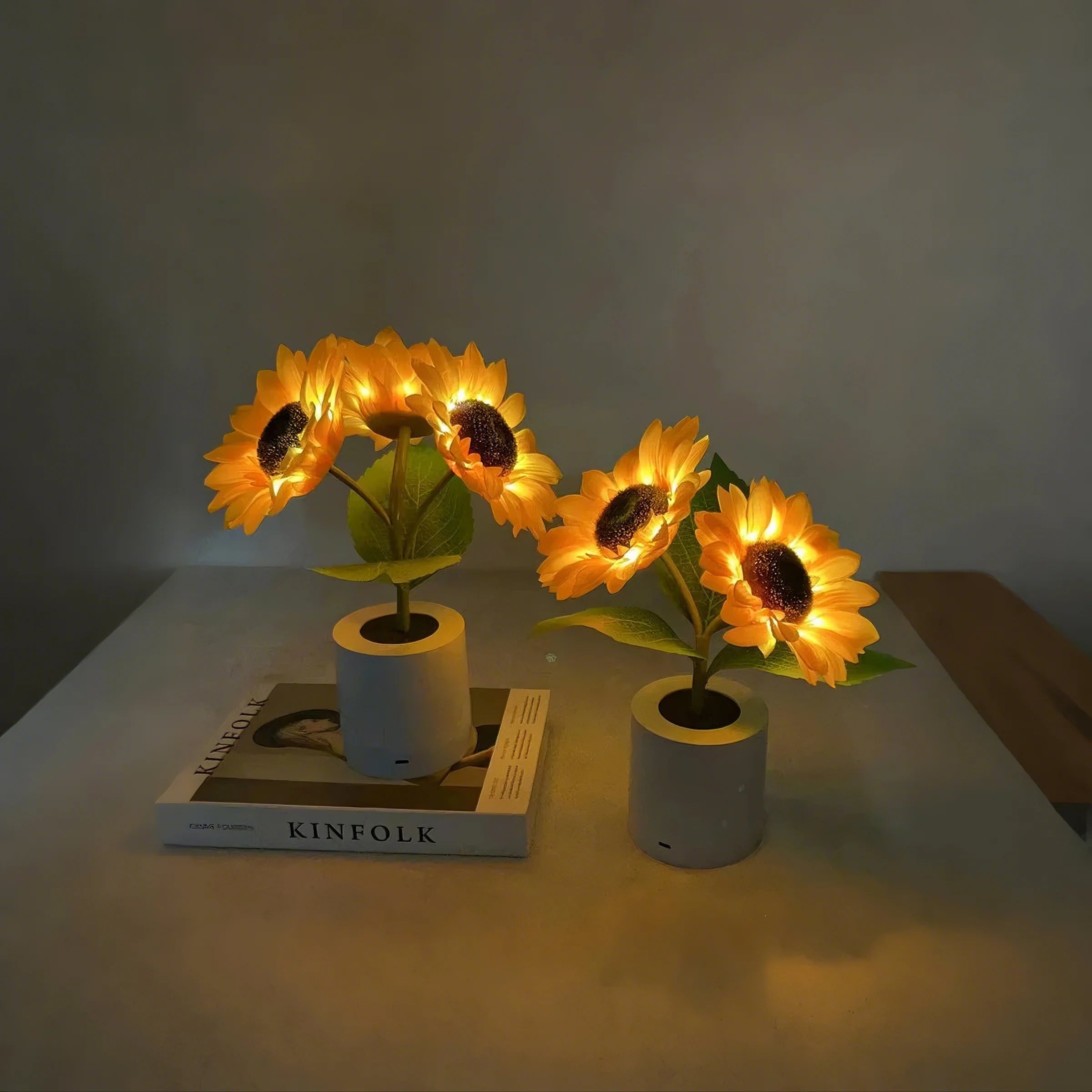 Sonnenblumen Tischlampe LED – Warmes Licht für Wohnzimmer, Schlafzimmer