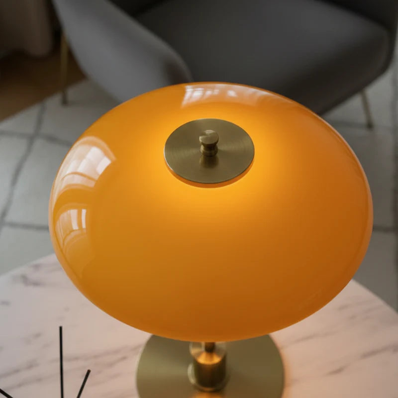 FjordGlow LED-Tischlampe – Modernes Design Warmweiß Wohnzimmer