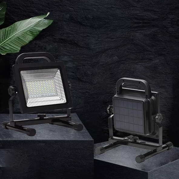 SolaRay LED Solarstrahler modern – extra hell für Einfahrt