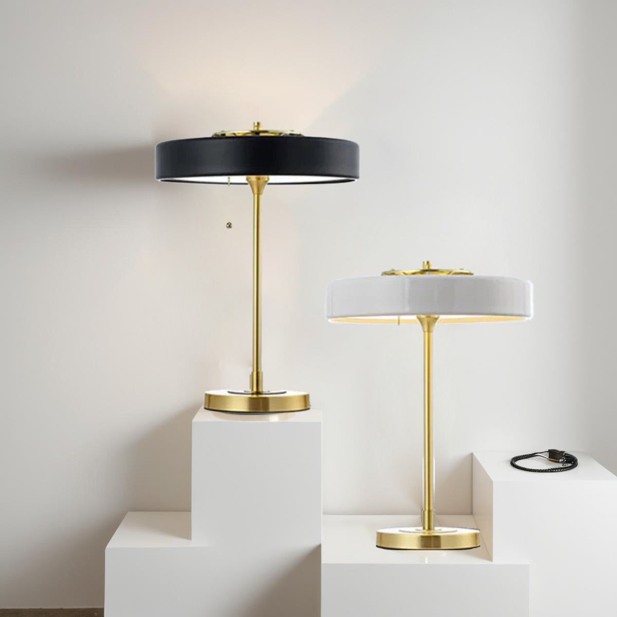 Retro Tischlampe im Nordic Stil – LED – Warmes Licht – Wohnzimmer