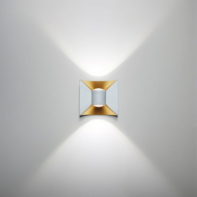 SolarBright – Wetterfeste LED Außenwandlampe