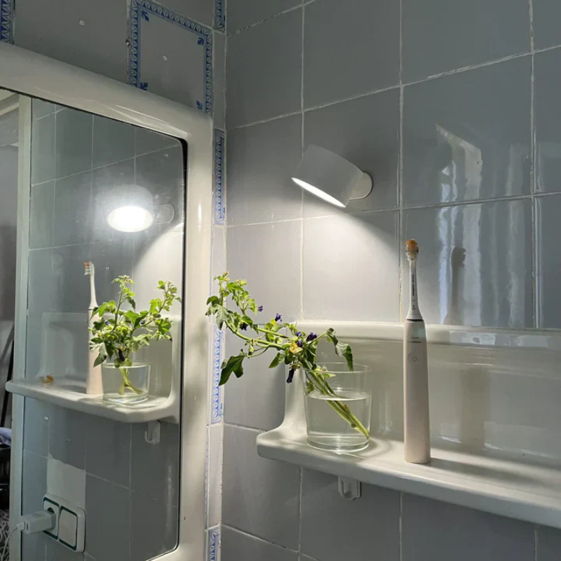 InfiniteGlow | Kabellose Dimmbarer LED-Wandleuchte mit 360° Drehfunktion