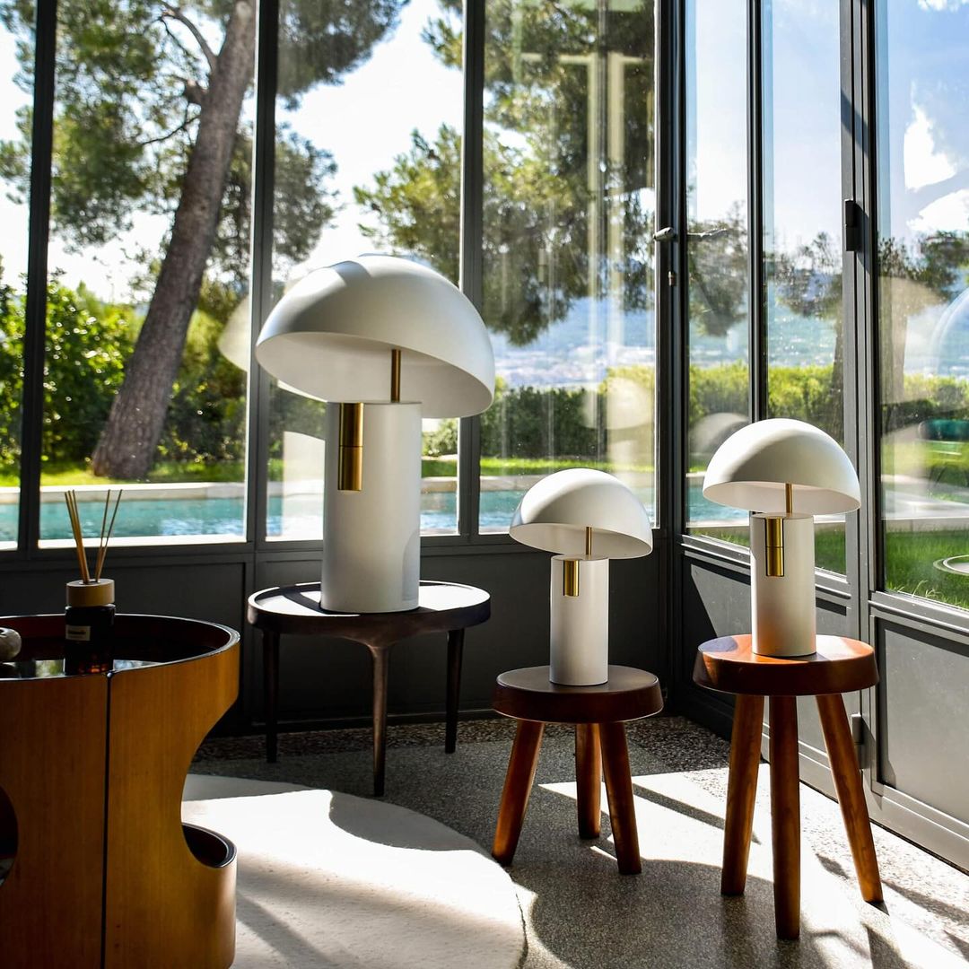 Avano Minimalistische Tischlampe – LED Weiß Perfekt für Wohnzimmer