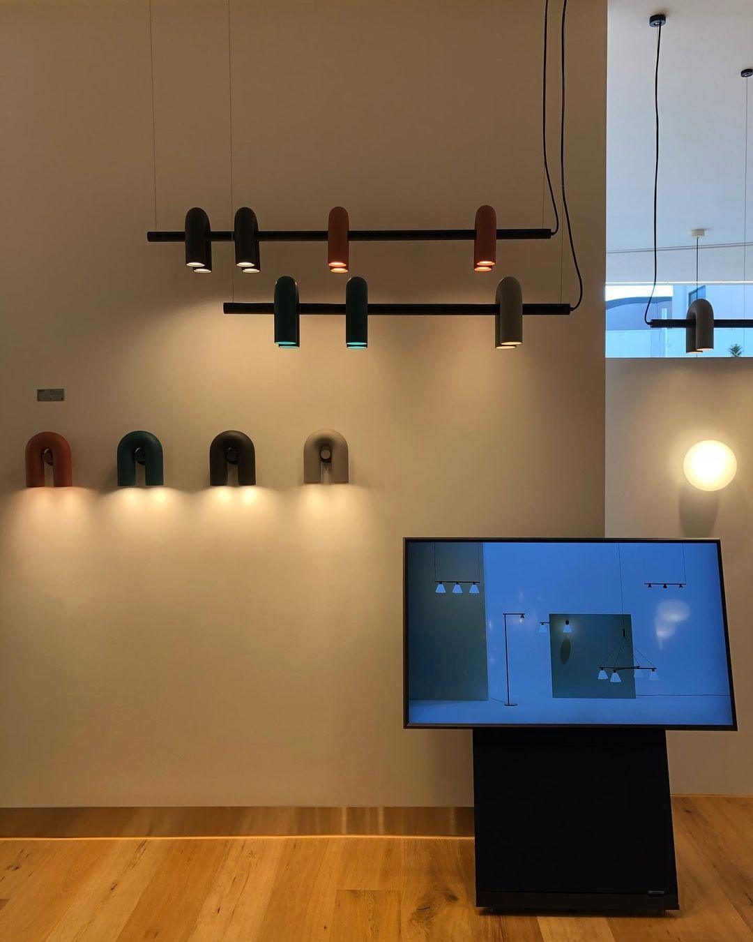 LumaCirkus – Moderne LED Wandleuchte Schwarz Stilvoll für Terrasse