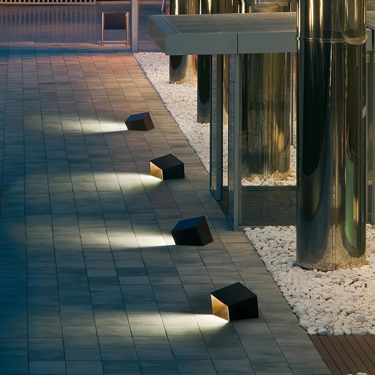 LumoCube Solar Gartenleuchte Modern LED Würfel Design Schwarz für Terrasse